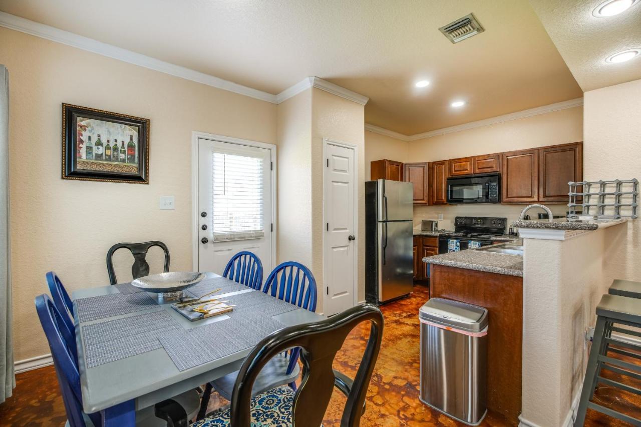 San Antonio Townhome About 2 Mi To Aquarium! Extérieur photo